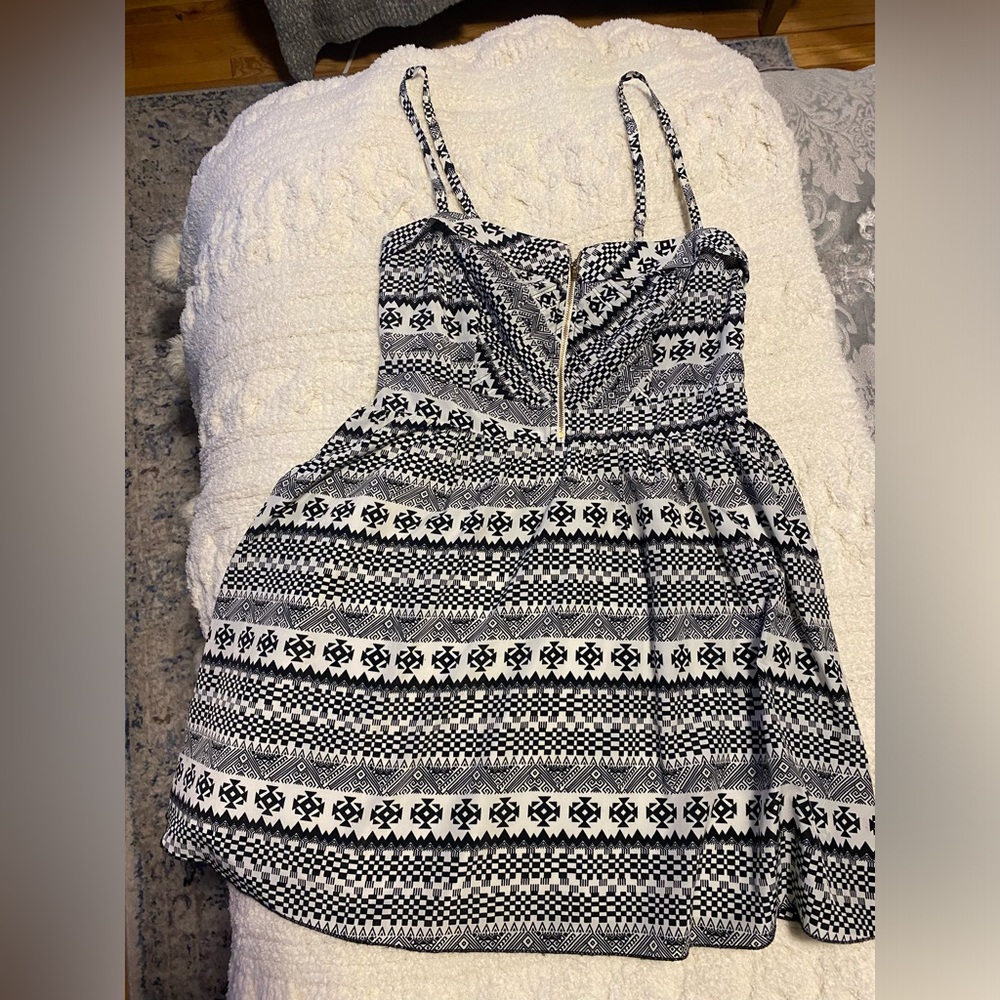 AZTEC MINI DRESS | size M